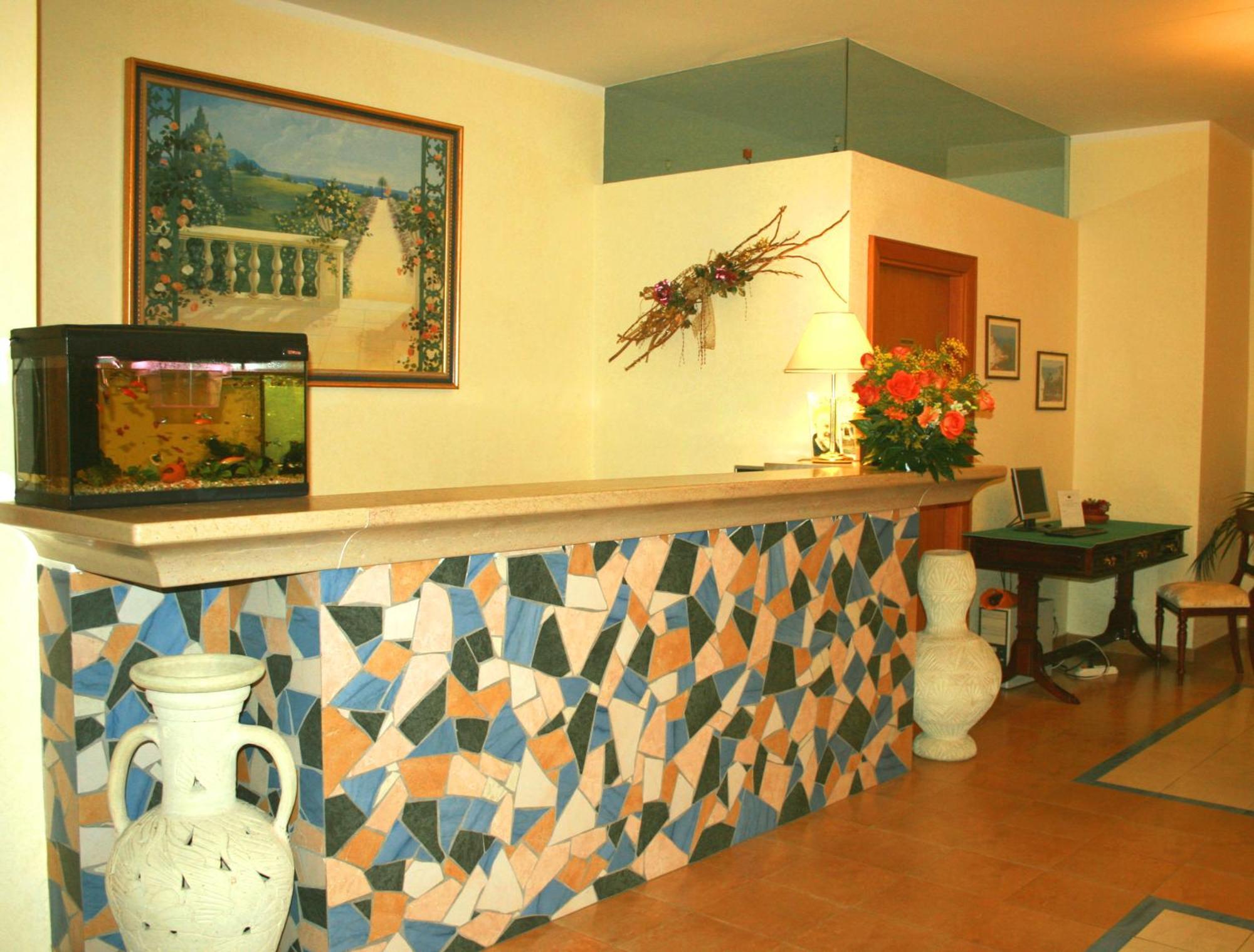 Park Hotel Villa Americana Rodi Garganico Ngoại thất bức ảnh