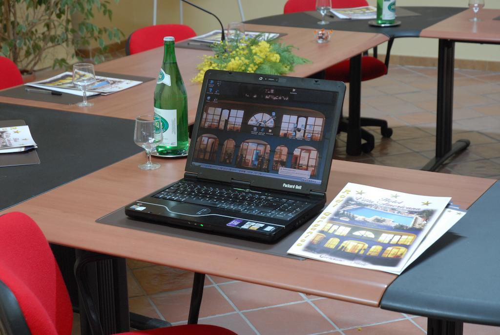 Park Hotel Villa Americana Rodi Garganico Ngoại thất bức ảnh